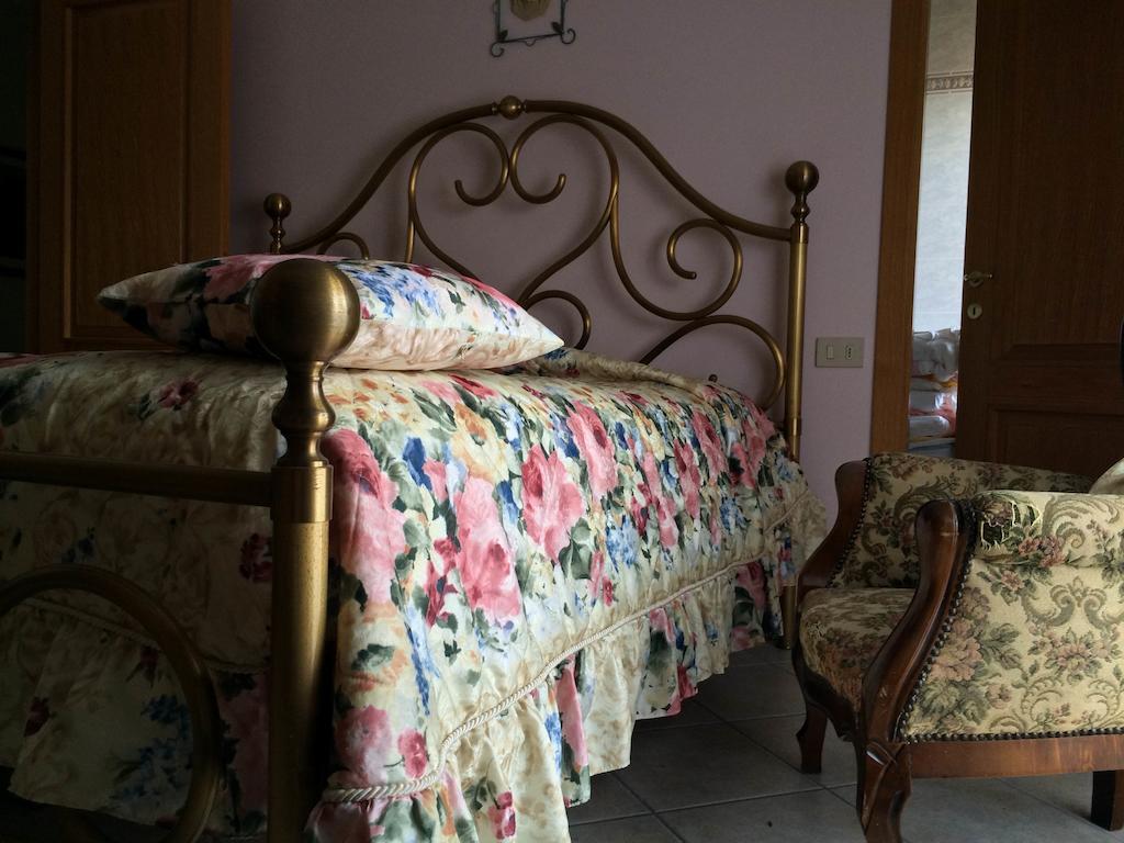 B&B Mirella Читта Сань Анджело Номер фото